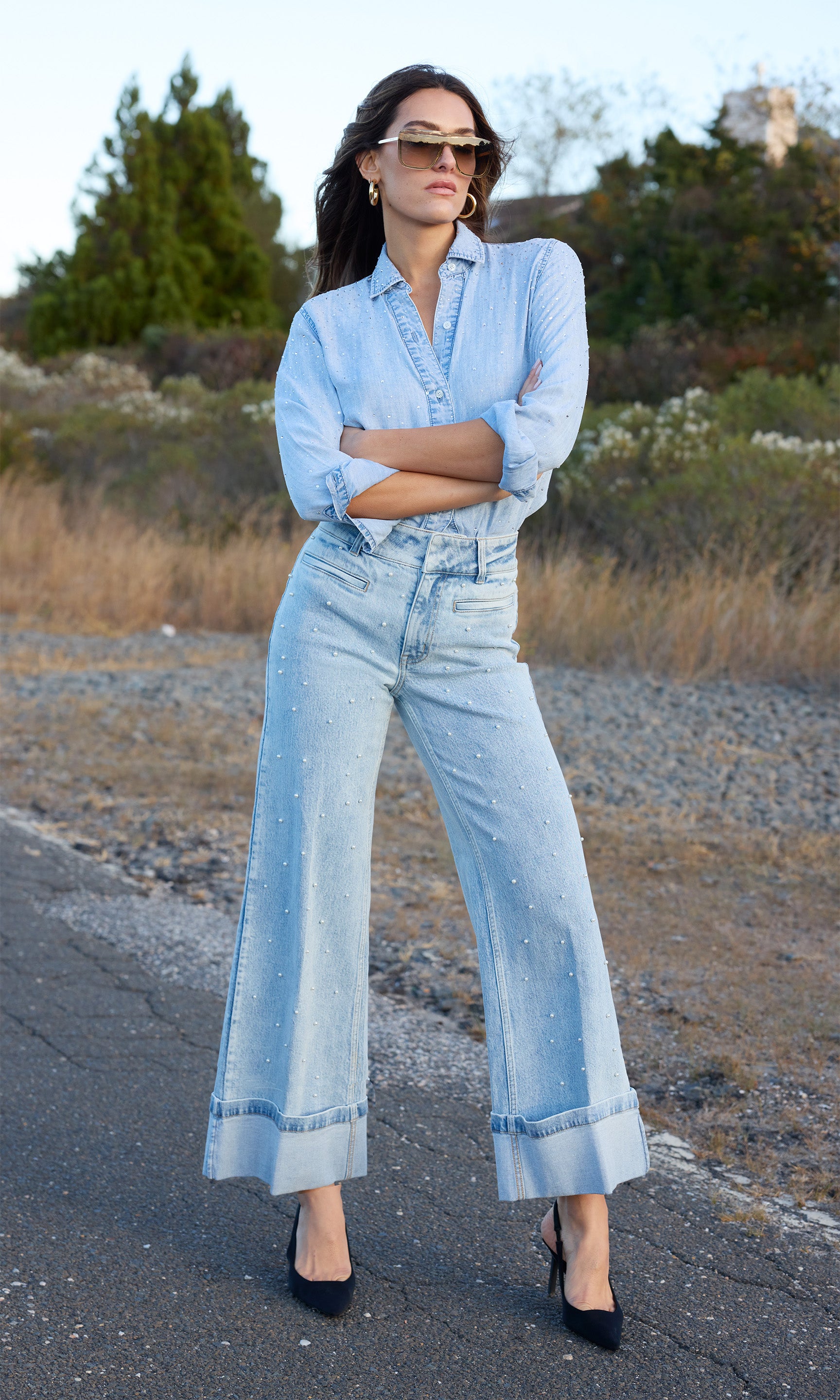Raquel Pearl Jeans in a stylish wide-leg design, made from soft denim for comfort and a trendy look.