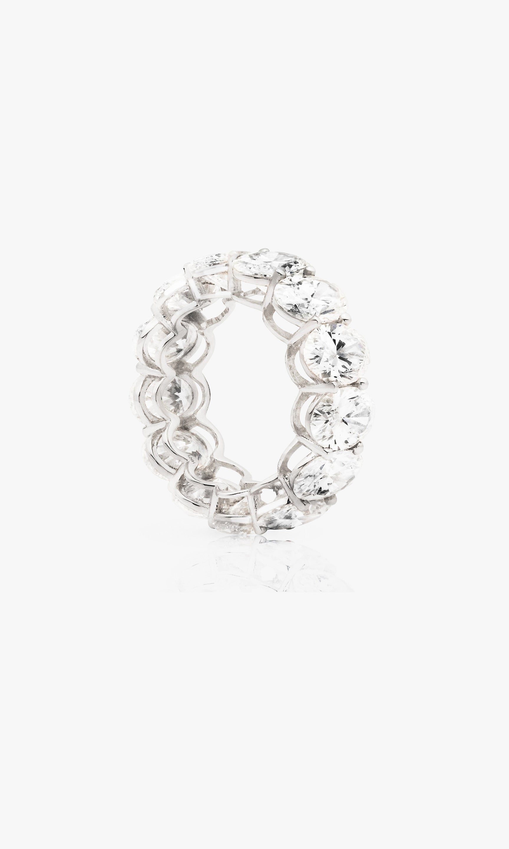 THE FOREVER OVAL CUT BAND 13.64 Carats