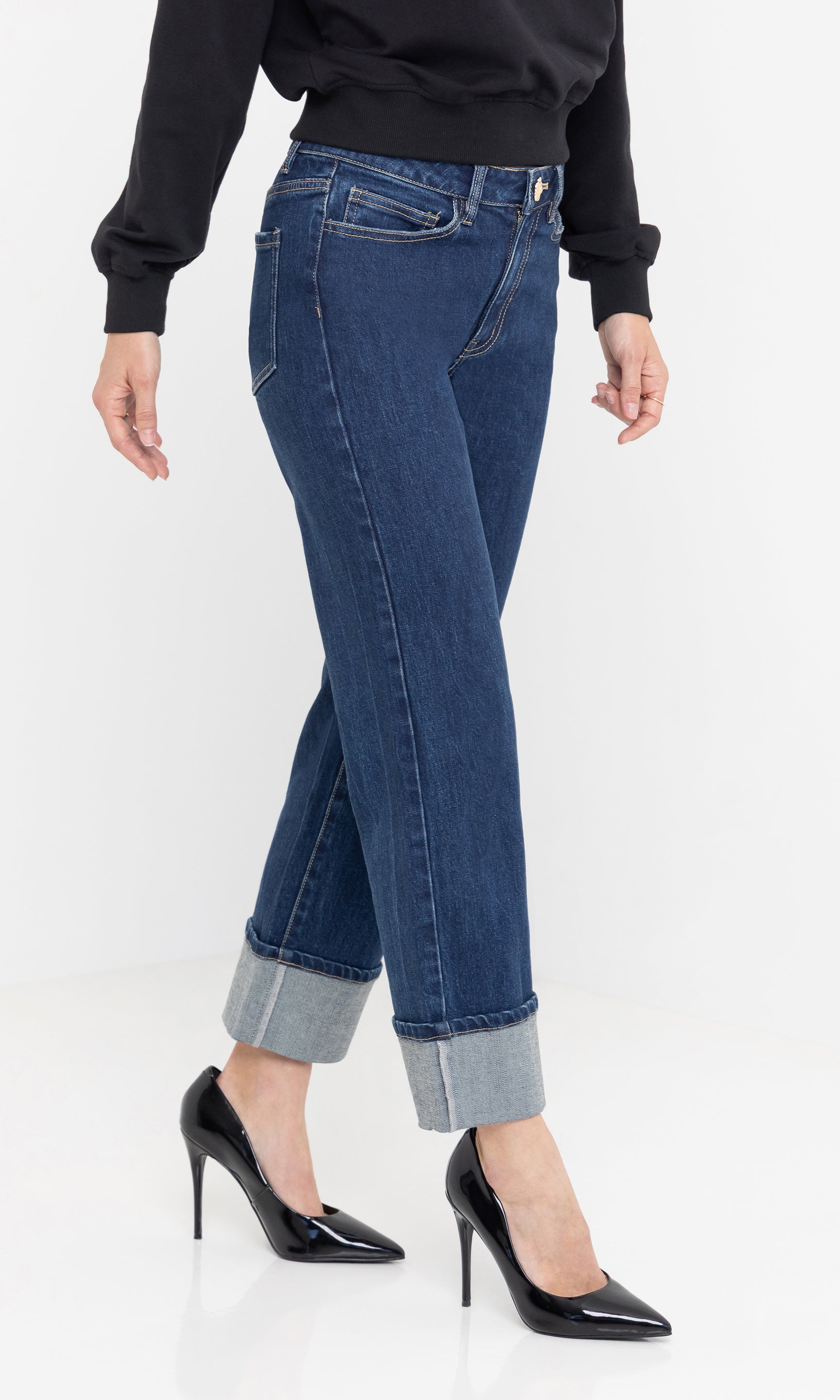 Side angled view of the ryland denim jeans with clean tailoring.