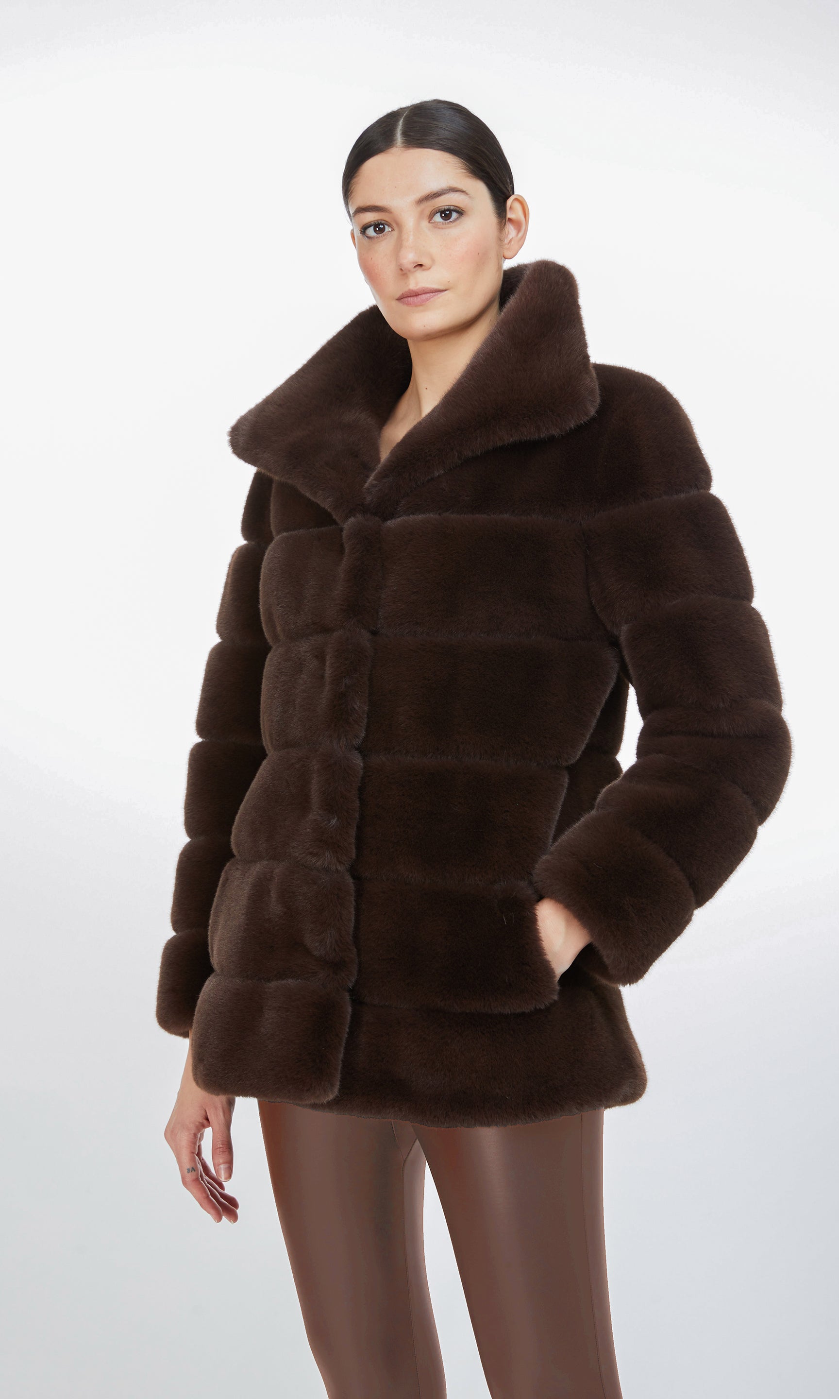 RANDEBOO／Melt fake fur coat | www.trevires.be