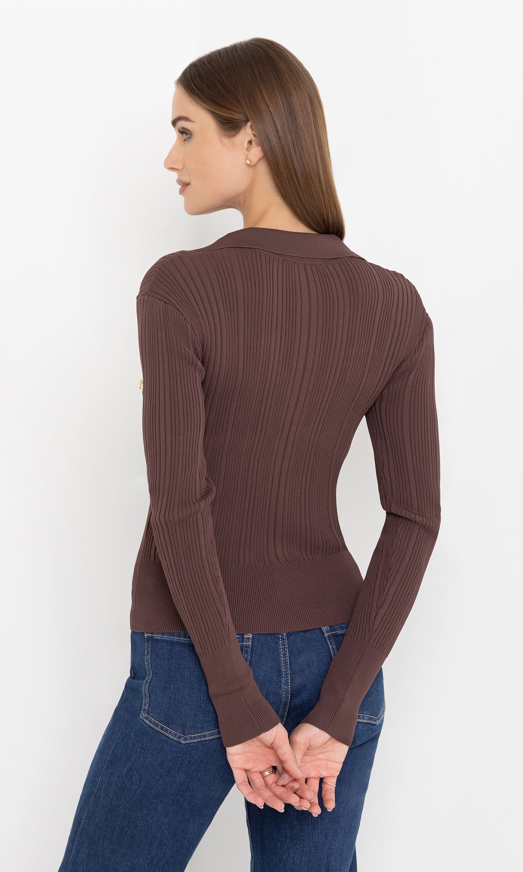 Side view of the anira rib top showing the ribbed fit.