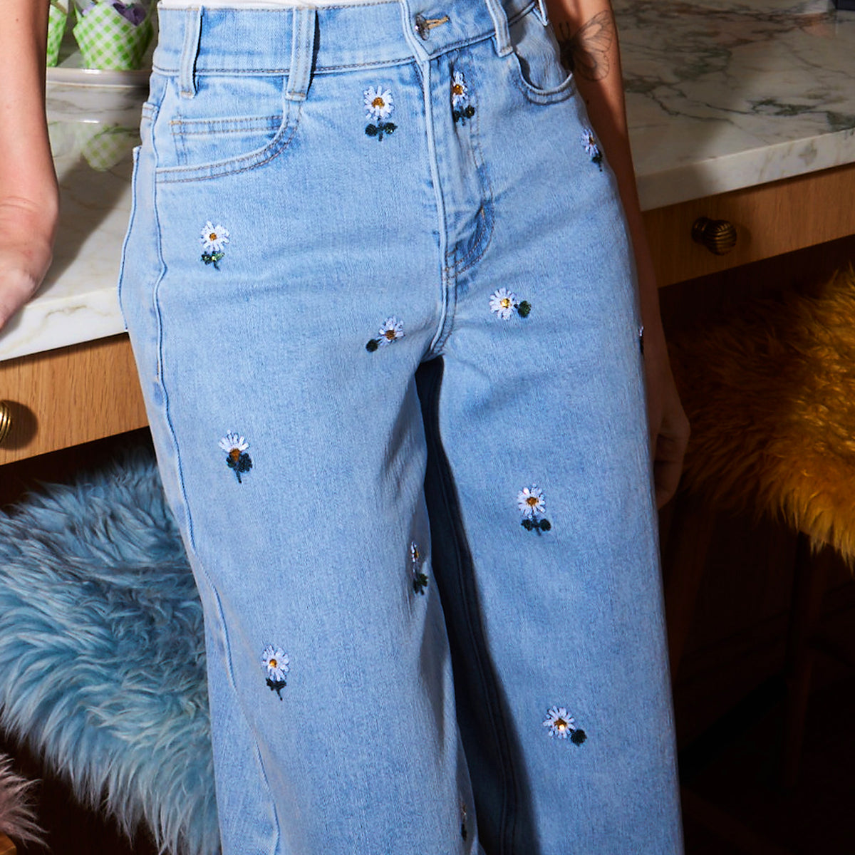 Staria Daisy Jeans in Light Blue | Generation Love